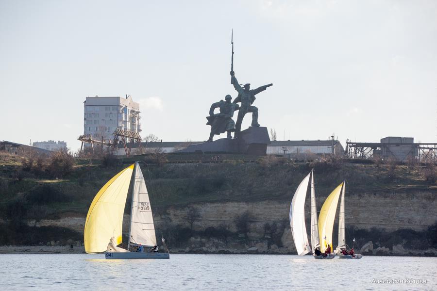 Экскурсии на яхтах в Крыму